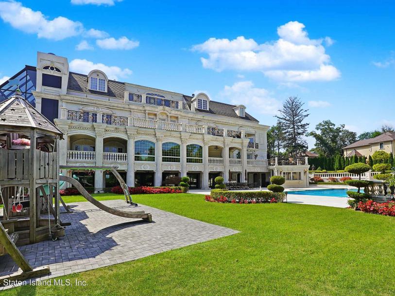 177 Benedict Rd, Staten Island, NY 10304-64