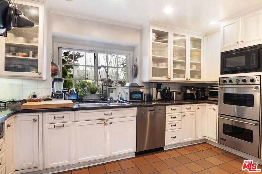 2179 Linda Flora Dr, Los Angeles, CA 90077-15