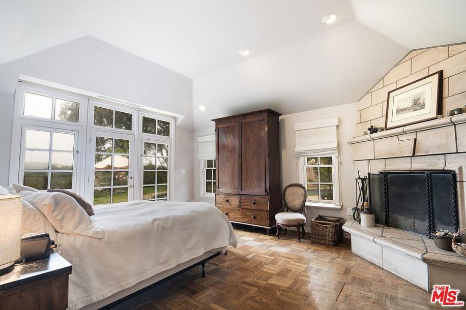 2179 Linda Flora Dr, Los Angeles, CA 90077-25