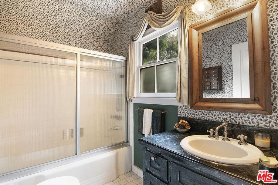 2179 Linda Flora Dr, Los Angeles, CA 90077-30