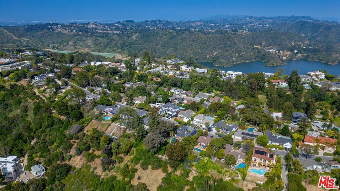 2179 Linda Flora Dr, Los Angeles, CA 90077-66