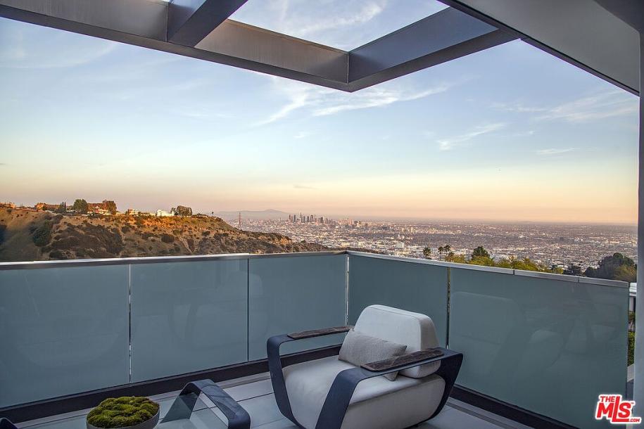 2301 Hercules Dr, Los Angeles, CA 90046-14