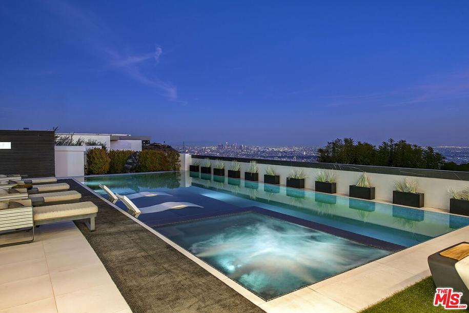 2301 Hercules Dr, Los Angeles, CA 90046-25