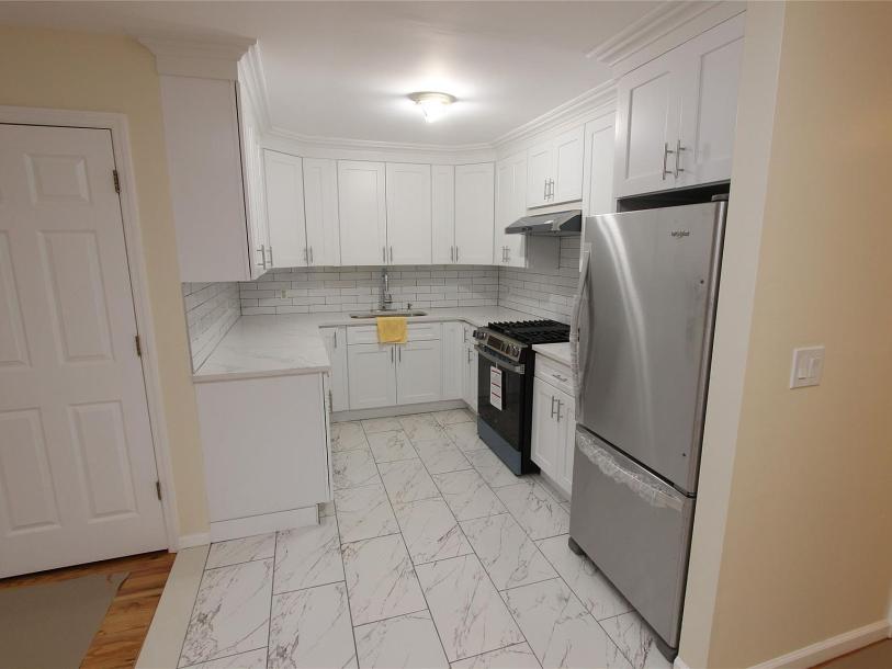250-16 41st Road, Little Neck, NY 11363-10