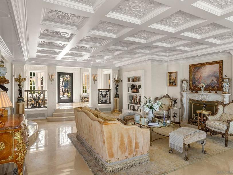 1900 Spindrift Dr, La Jolla, CA 92037-32