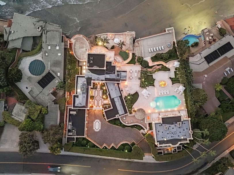 1900 Spindrift Dr, La Jolla, CA 92037-28