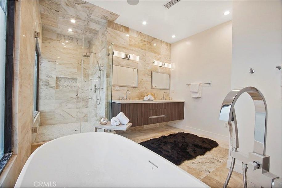 3064 Elvill Dr, Los Angeles, CA 90049-19