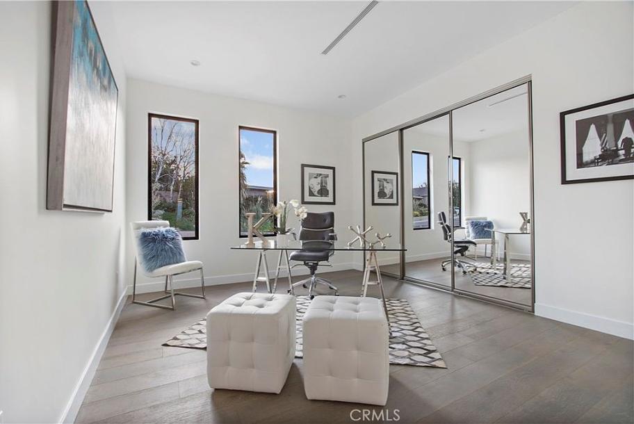 3064 Elvill Dr, Los Angeles, CA 90049-24
