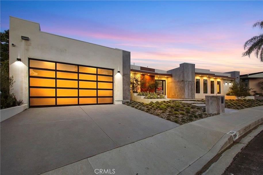 3064 Elvill Dr, Los Angeles, CA 90049-27