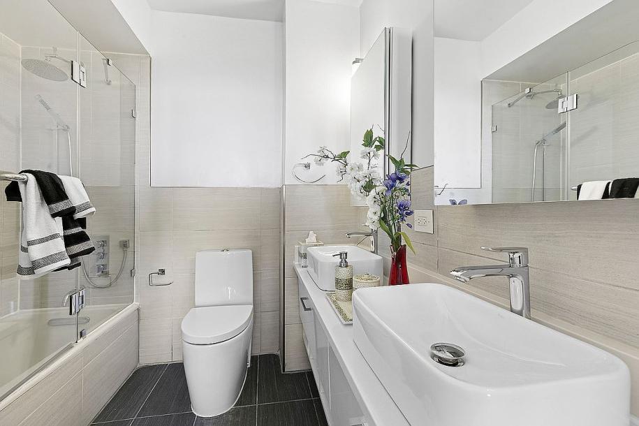 330 E 38th St APT 50E, New York, NY 10016-5