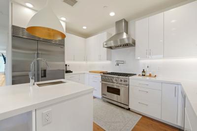 3548 1/2 Multiview Dr, Los Angeles, CA 90068