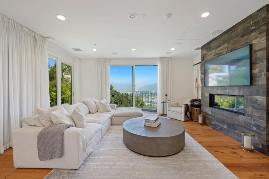 3548 1/2 Multiview Dr, Los Angeles, CA 90068-4
