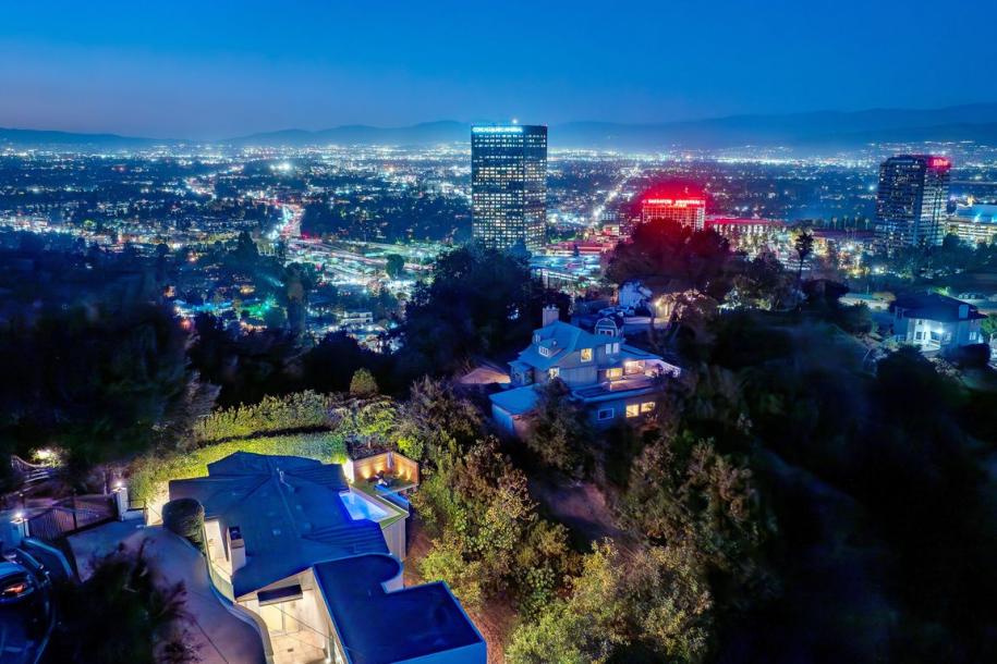 3548 1/2 Multiview Dr, Los Angeles, CA 90068-6