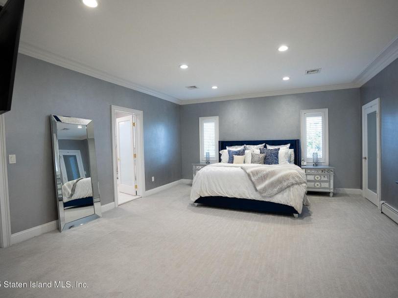 373 Ocean Ter, Staten Island, NY 10301-7