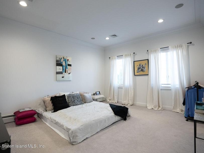 373 Ocean Ter, Staten Island, NY 10301-17