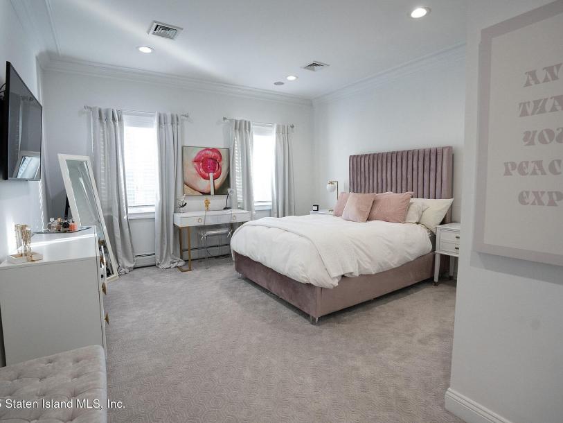 373 Ocean Ter, Staten Island, NY 10301-19