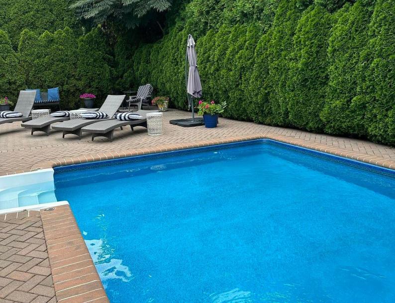 373 Ocean Ter, Staten Island, NY 10301-29