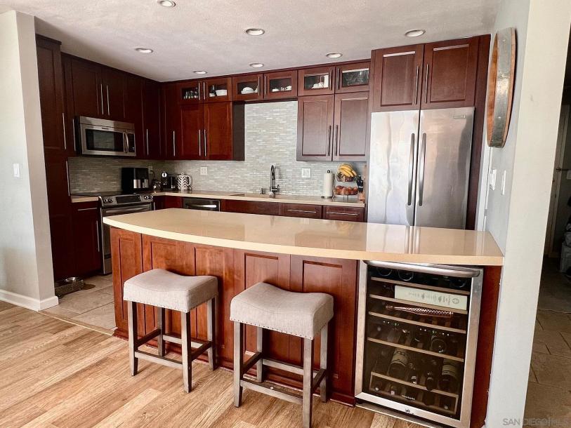 3850 Riviera Dr UNIT 3B, San Diego, CA 92109-6