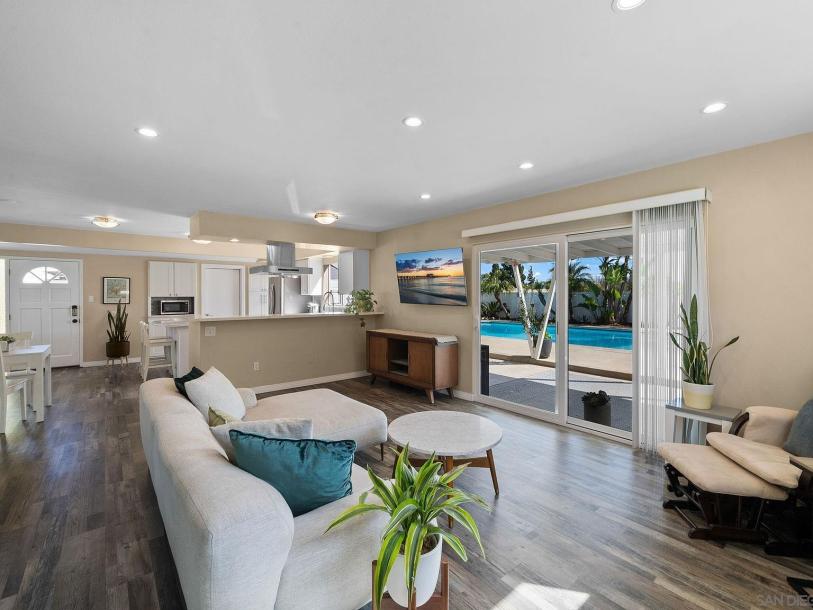 4125 Chippewa Ct, San Diego, CA 92117-14
