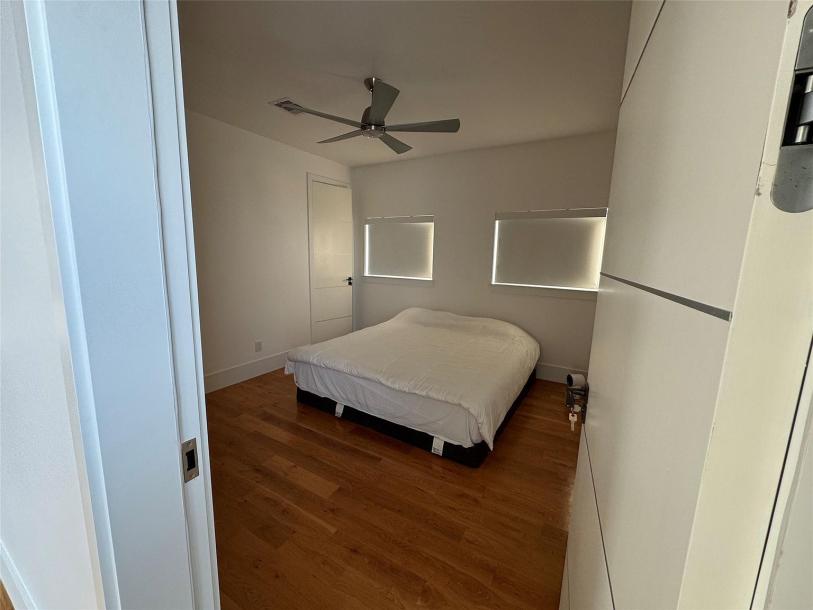 5027 Jackwood St, Houston, TX 77096-31