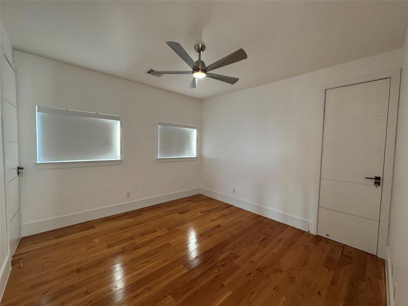 5027 Jackwood St, Houston, TX 77096-14
