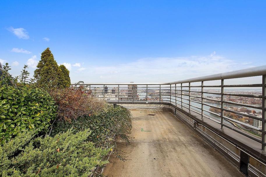 530 E 76th St APT 10H, New York, NY 10021-14