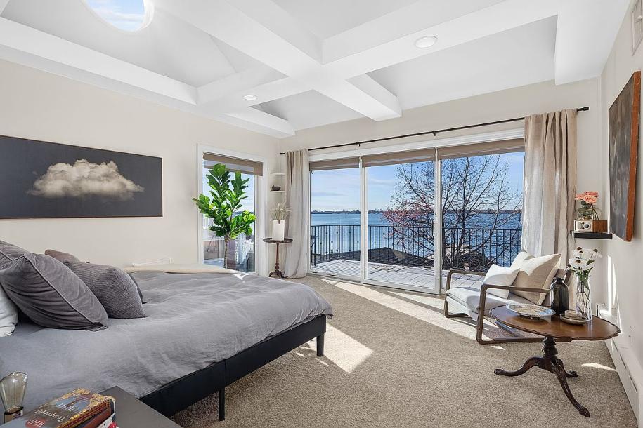 8 Tier St, Bronx, NY 10464-8