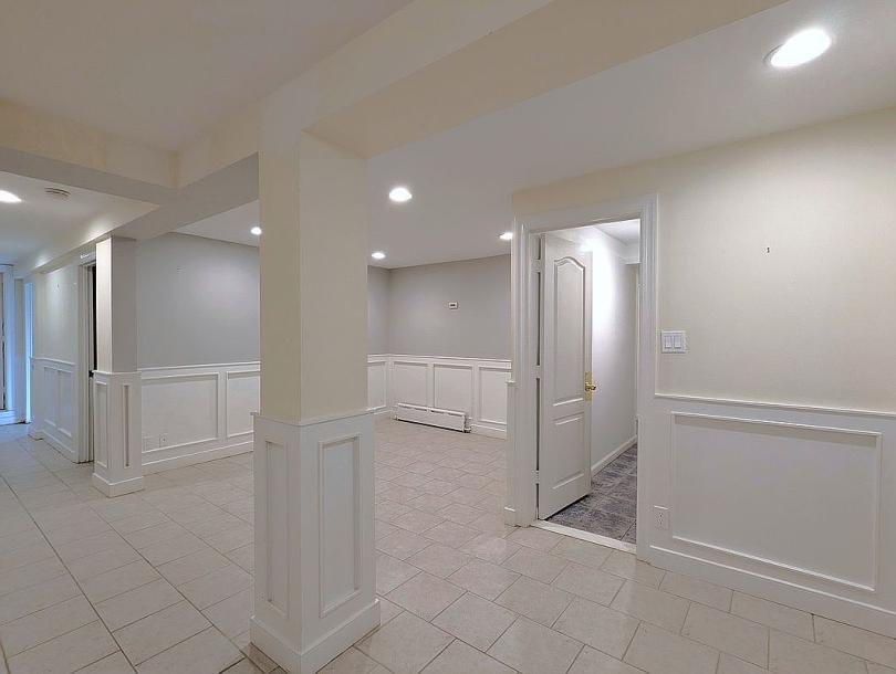 8 Tier St, Bronx, NY 10464-16