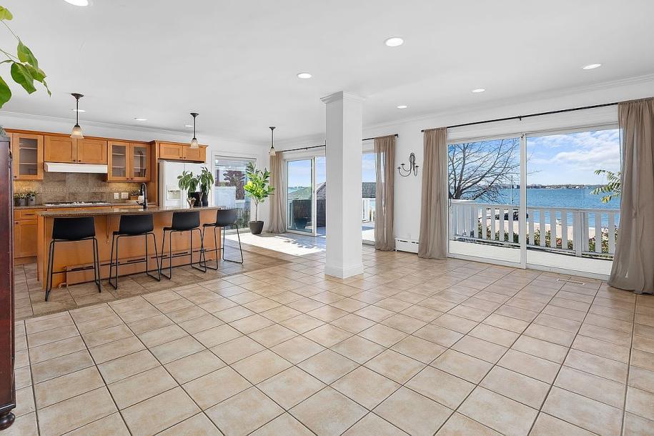 8 Tier St, Bronx, NY 10464-29