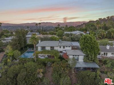 8615 Skyline Dr, Los Angeles, CA 90046