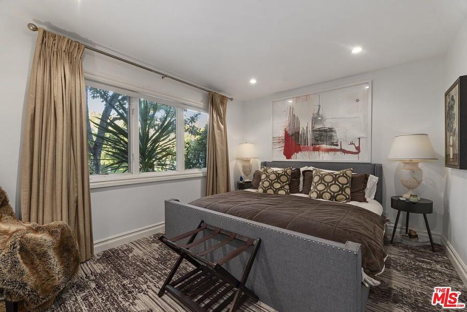 8414 Edwin Dr, Los Angeles, CA 90046-28