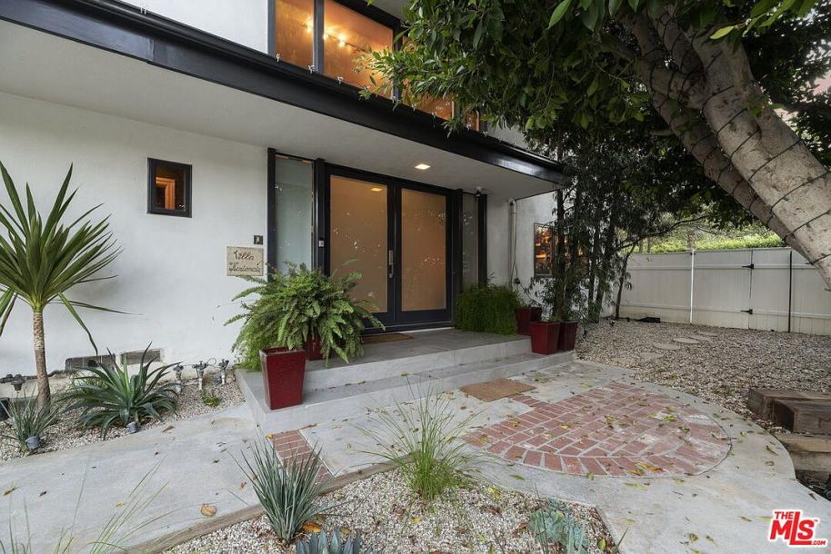 8414 Edwin Dr, Los Angeles, CA 90046-24