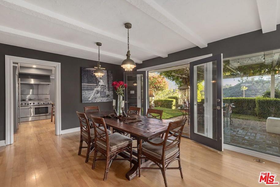 8414 Edwin Dr, Los Angeles, CA 90046-11