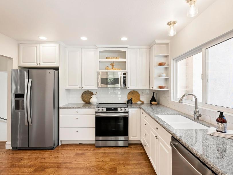 9368 Aldabra Ct, San Diego, CA 92129-72