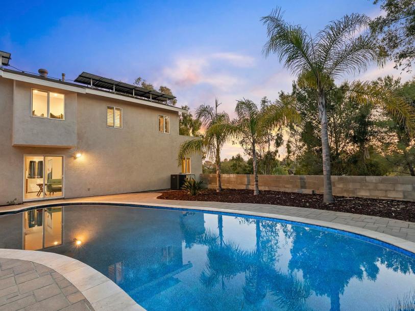 9368 Aldabra Ct, San Diego, CA 92129-67