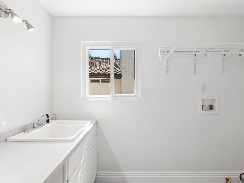 9368 Aldabra Ct, San Diego, CA 92129-53