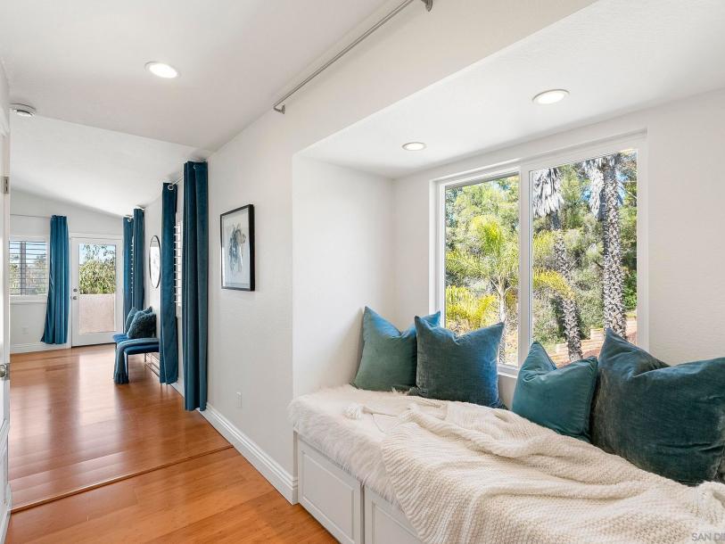 9368 Aldabra Ct, San Diego, CA 92129-51