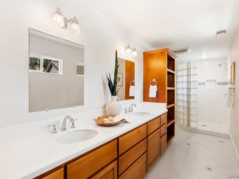 9368 Aldabra Ct, San Diego, CA 92129-44