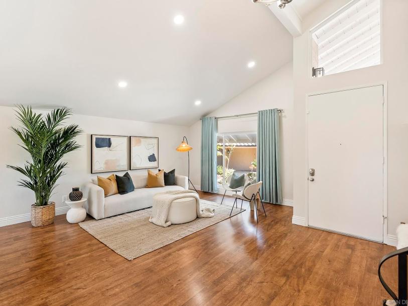 9368 Aldabra Ct, San Diego, CA 92129-30