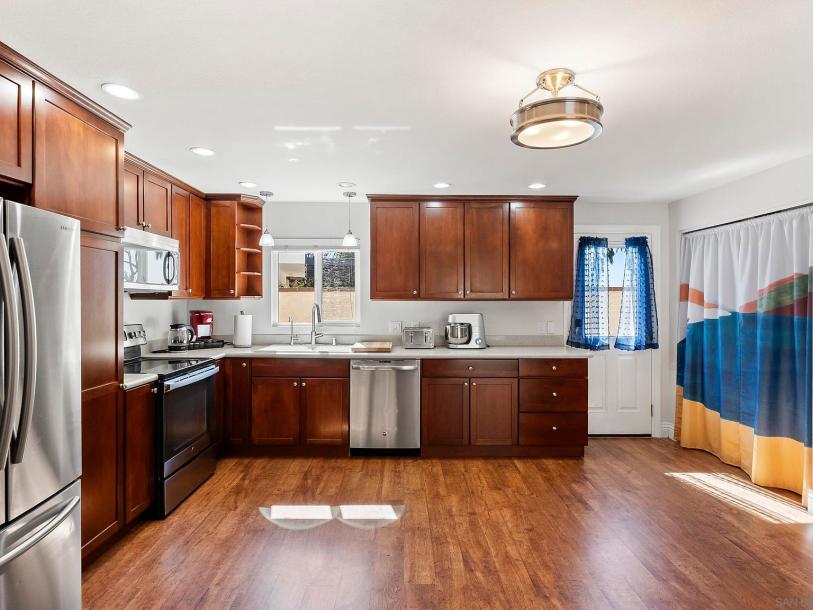 9368 Aldabra Ct, San Diego, CA 92129-28