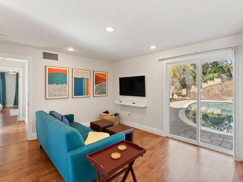 9368 Aldabra Ct, San Diego, CA 92129-25