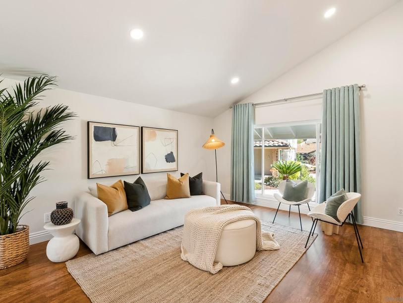 9368 Aldabra Ct, San Diego, CA 92129-19