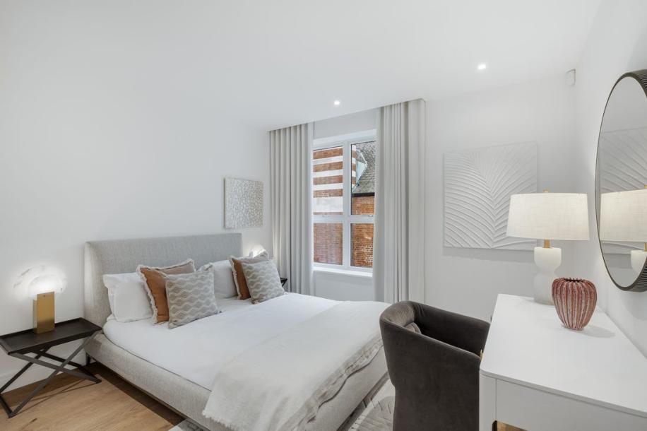 Bayswater Road, Greater London, London, England W2-6