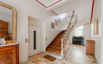 Paris, Île-de-France, Address available on request
