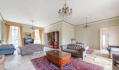 Paris, Île-de-France, Address available on request