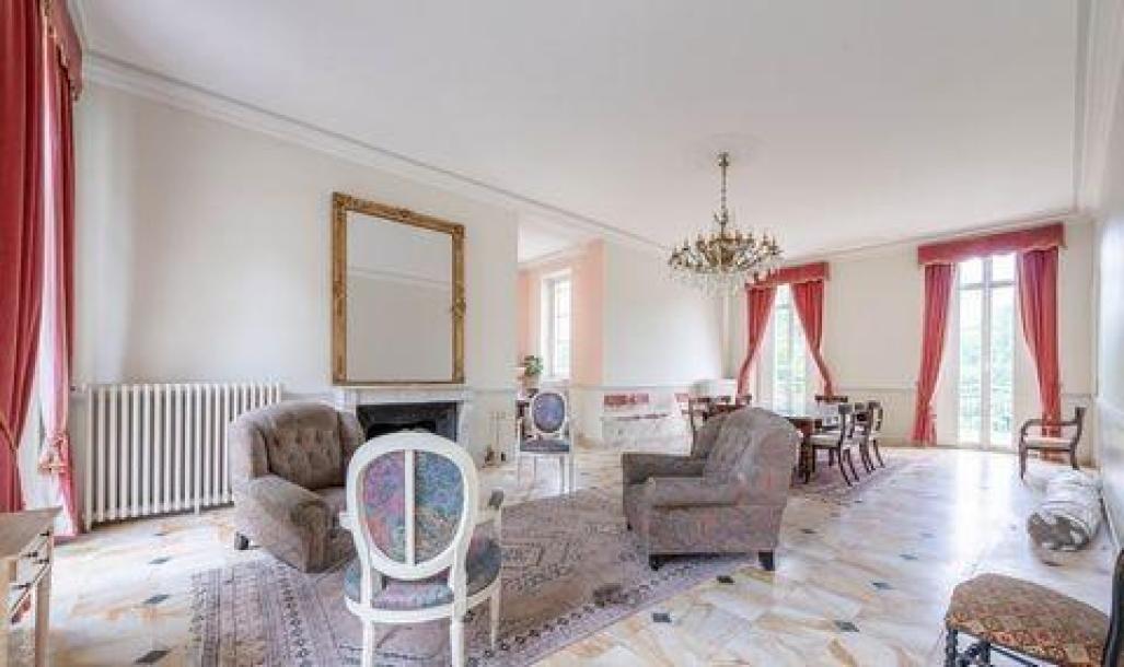 Paris, Île-de-France, Address available on request-12
