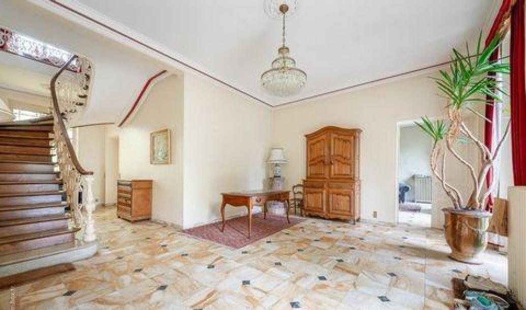 Paris, Île-de-France, Address available on request-13