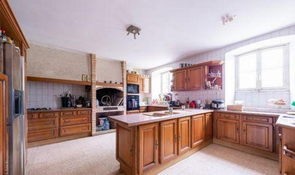 Paris, Île-de-France, Address available on request-14