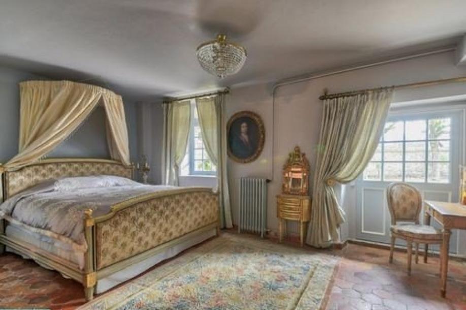 Paris, Île-de-France, Address available on request-10