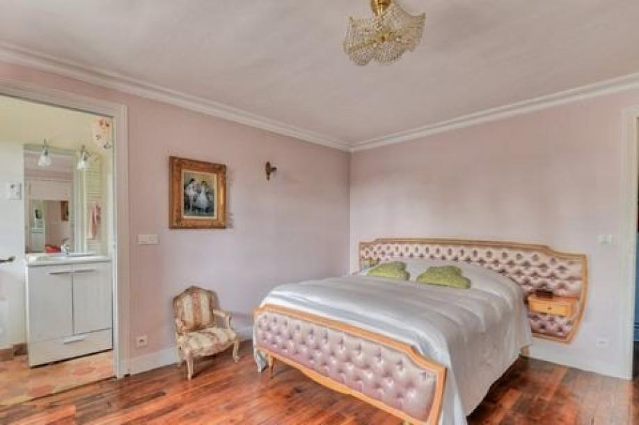 Paris, Île-de-France, Address available on request-7